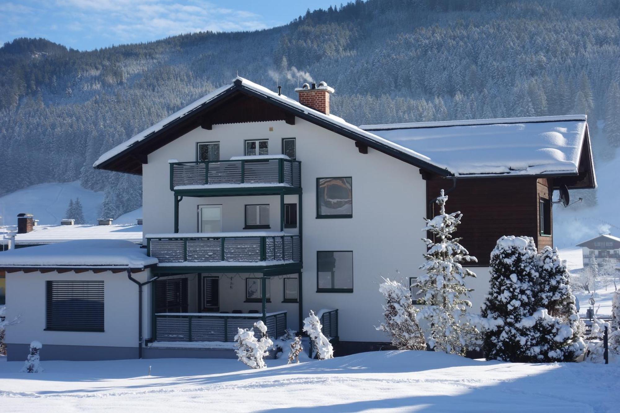 Gaestehaus Sieglinde โกเซา ภายนอก รูปภาพ