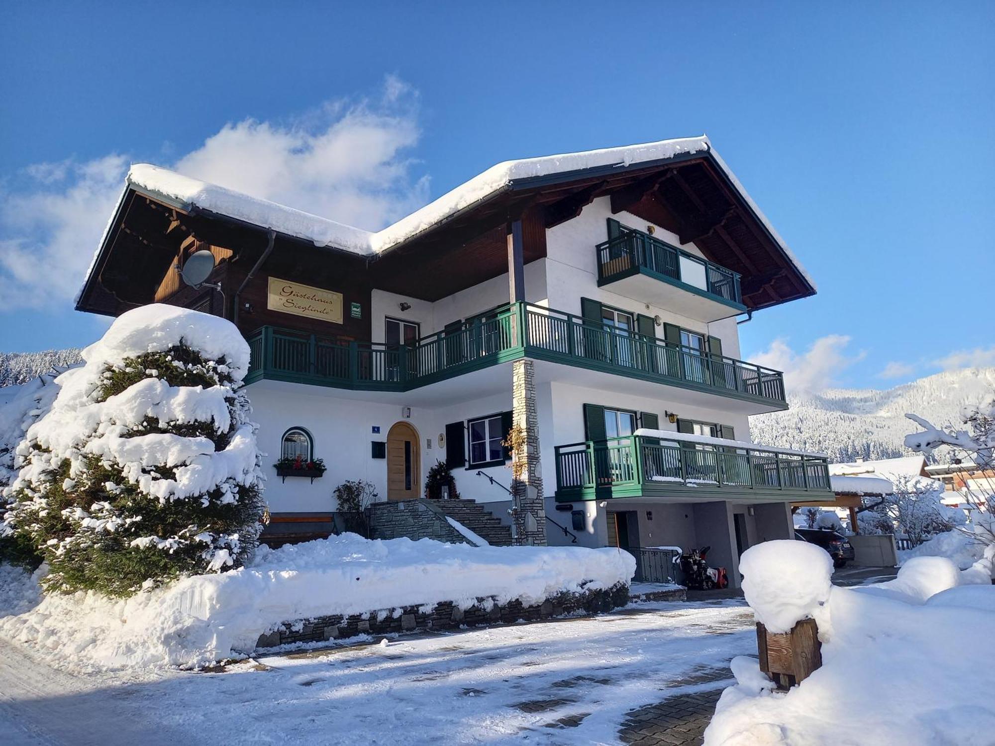 Gaestehaus Sieglinde โกเซา ภายนอก รูปภาพ